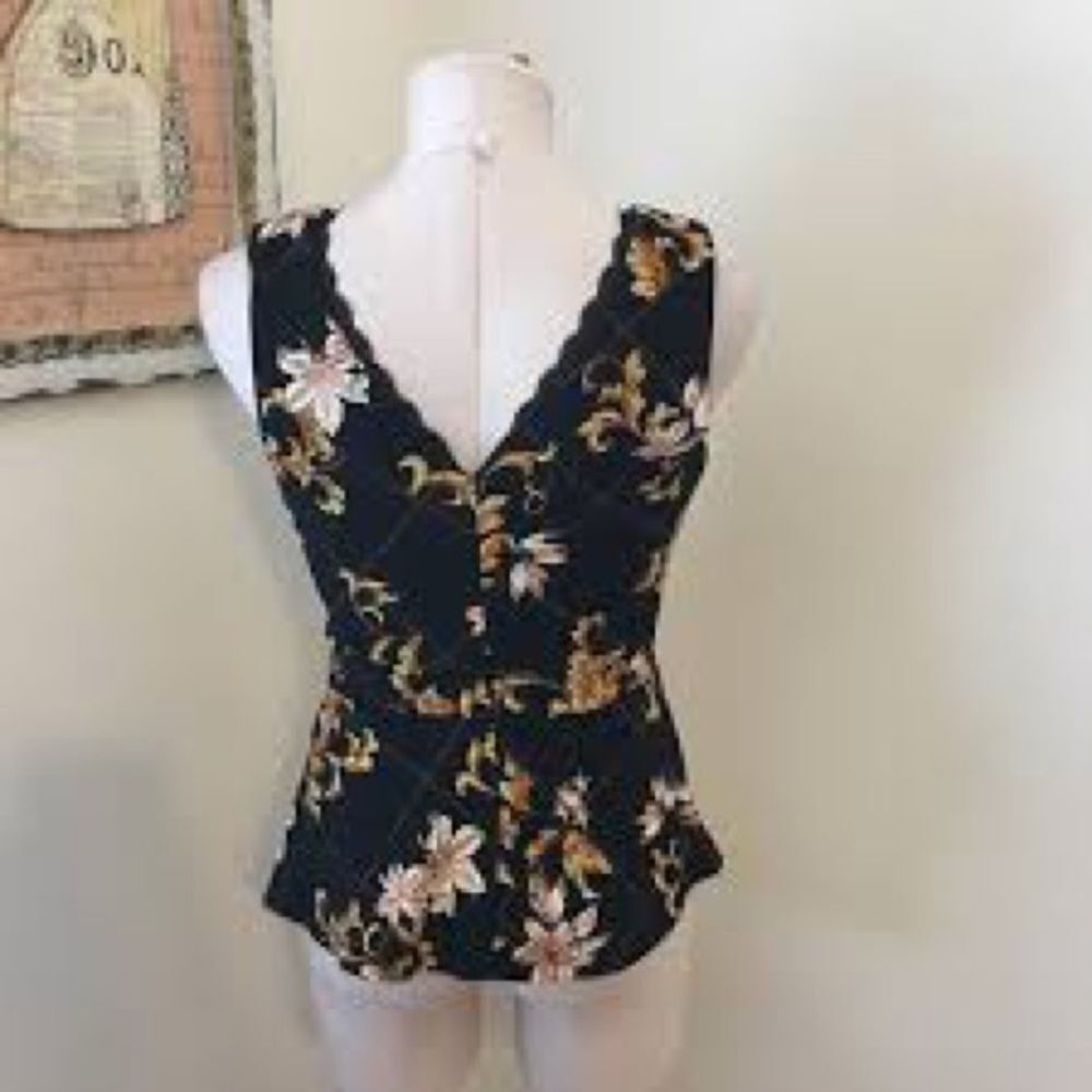 Thalia Sodi size medium